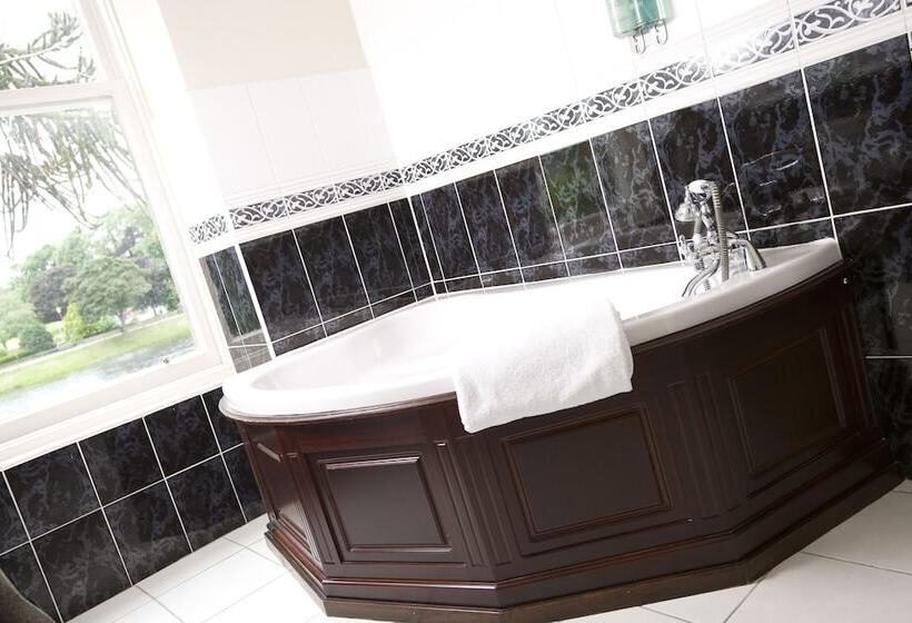 Отель The Glenmoriston Townhouse