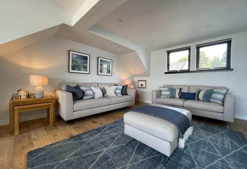 Отель The Glenmoriston Townhouse