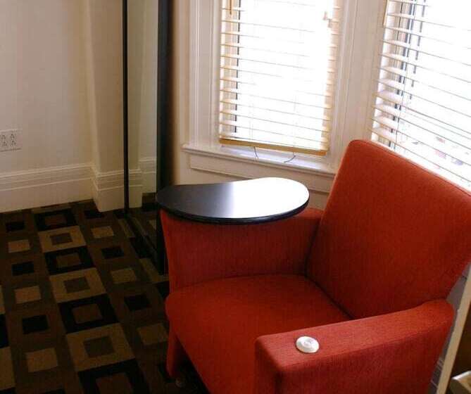 ホテル The Mosser