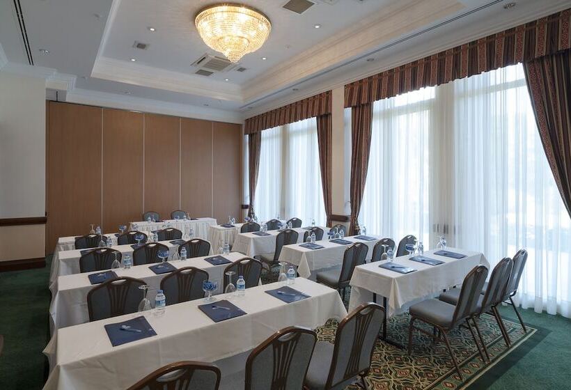 ホテル The Norm Oriental