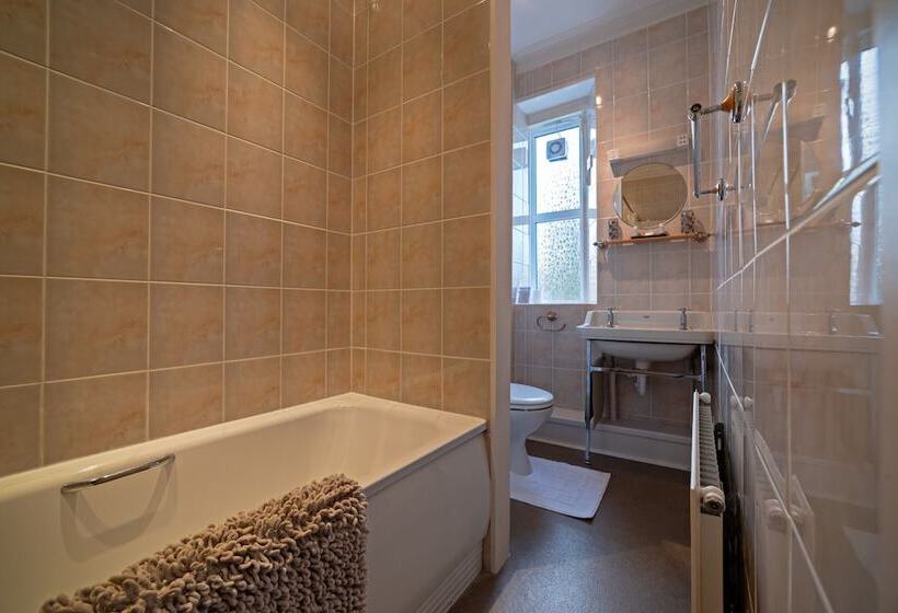 酒店 The Rowan Tree Country