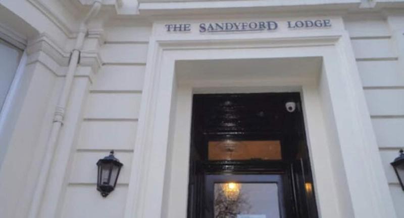 בית מלון כפרי Sandyford Lodge