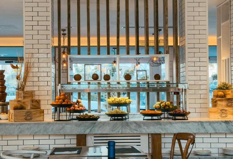 Labranda Corralejo Village