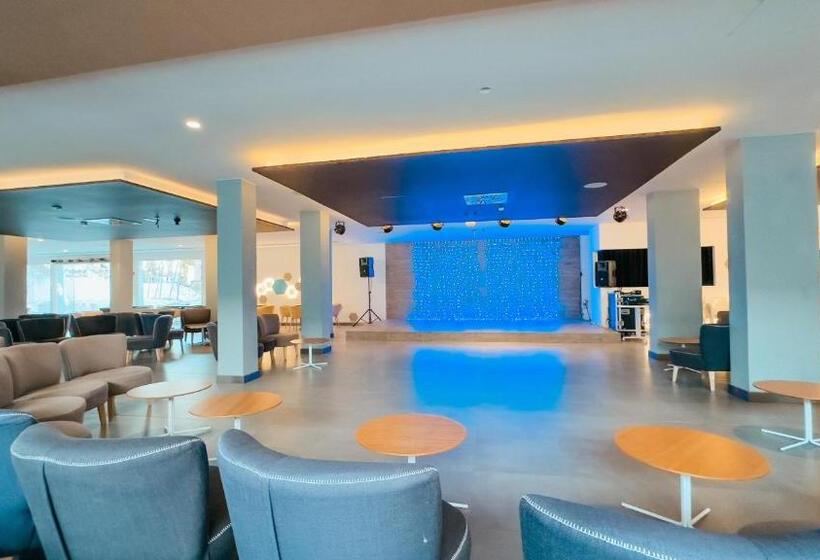 Labranda Corralejo Village