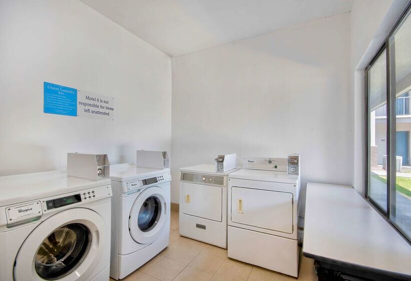 Motel 6 Lafayette, La