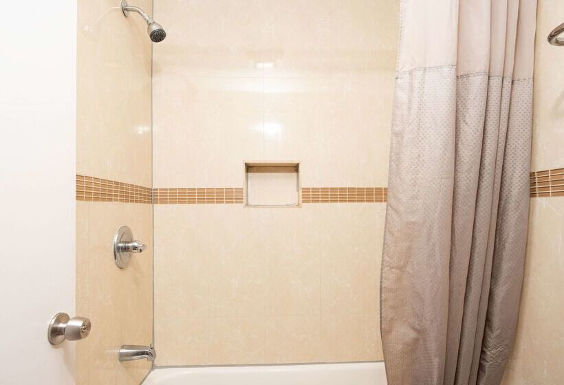 Motel 6anaheim, Ca  Convention Center