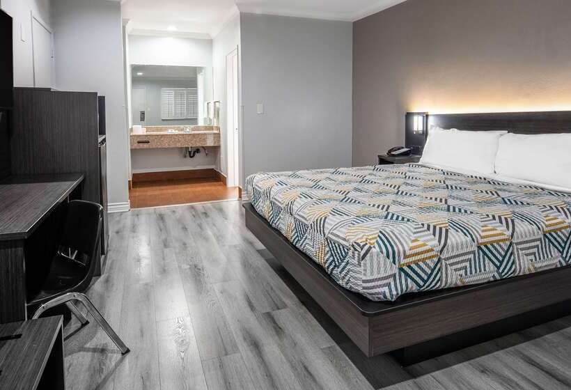 Motel 6anaheim, Ca  Convention Center