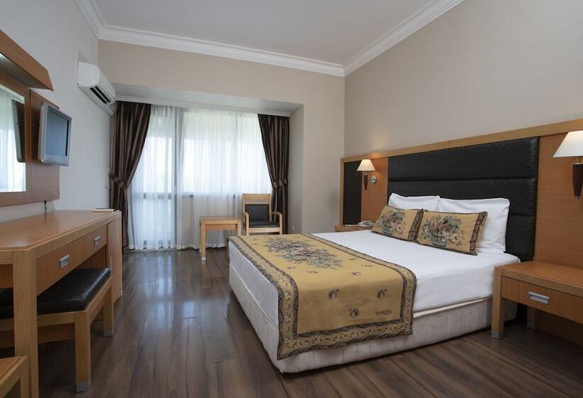 Perre La Mer Hotel Resort & Spa