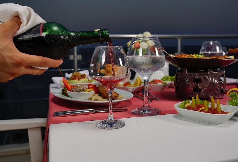 Perre La Mer Hotel Resort & Spa