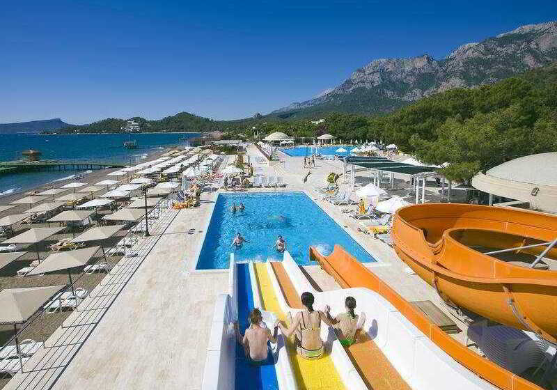 Perre La Mer Hotel Resort & Spa