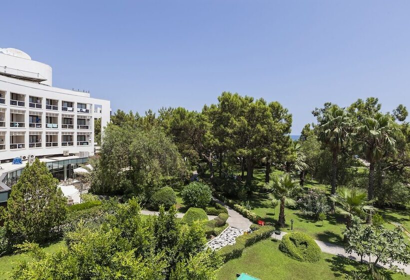 Perre La Mer Hotel Resort & Spa