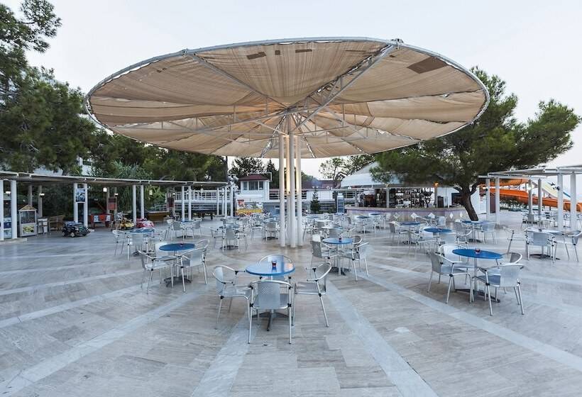 Perre La Mer Hotel Resort & Spa