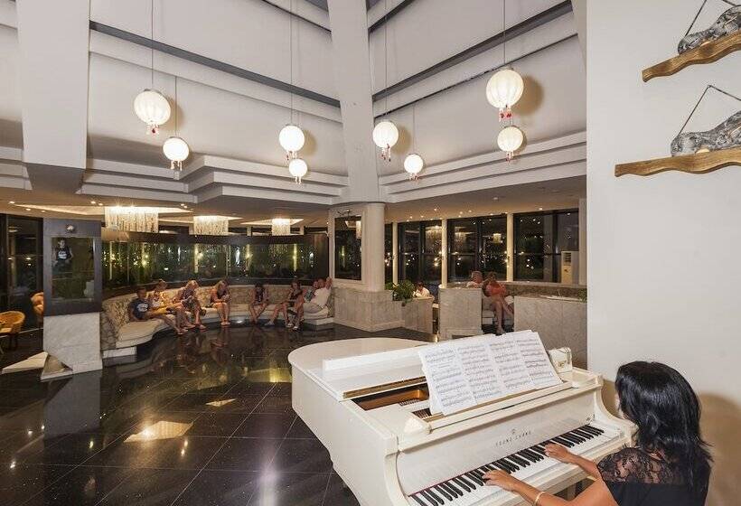 Perre La Mer Hotel Resort & Spa