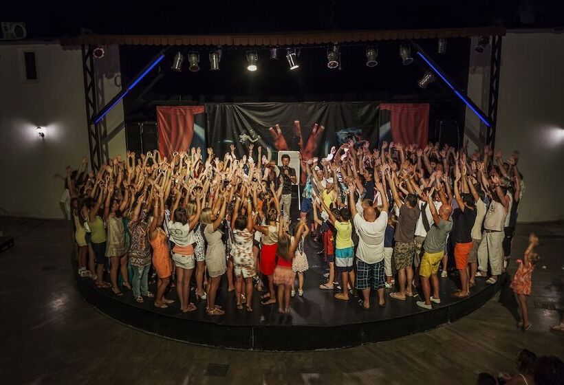 Perre La Mer Hotel Resort & Spa