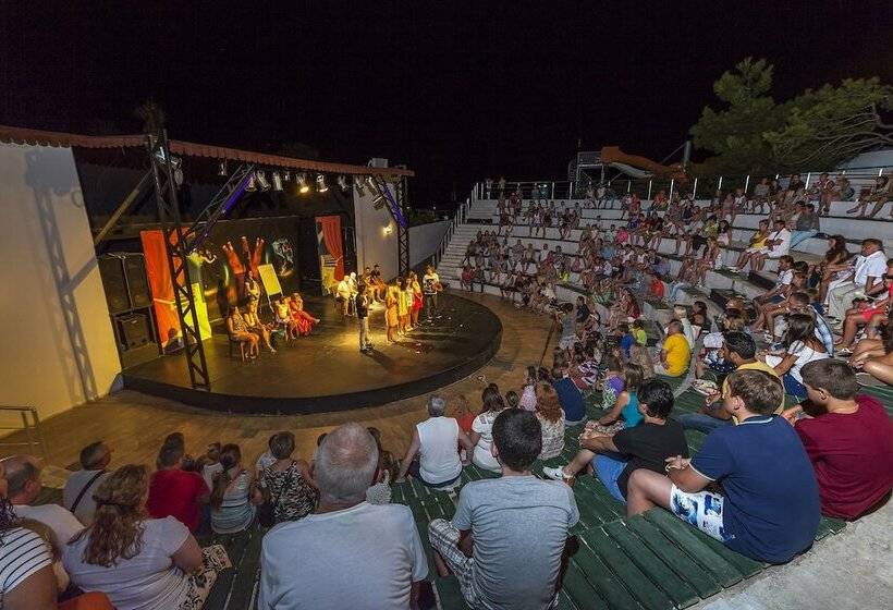 Perre La Mer Hotel Resort & Spa