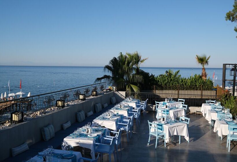 Doubletree By Hilton Antalya Kemer All Inclusive Resort