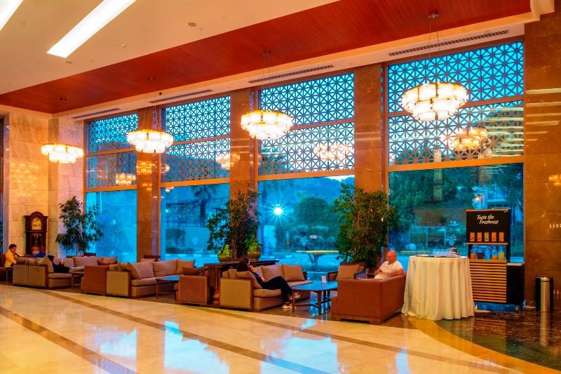 استراحتگاه Queen S Park Le Jardin
