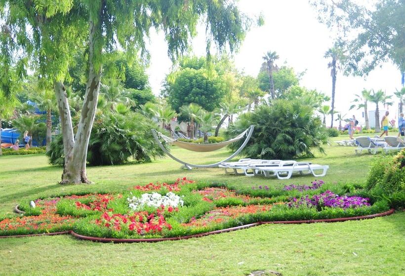 استراحتگاه Queen S Park Le Jardin