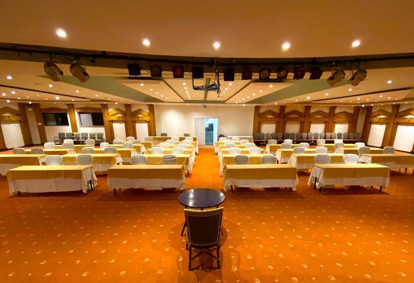 リゾートホテル Queen S Park Le Jardin