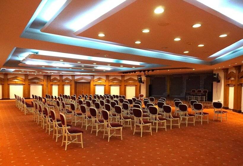 リゾートホテル Queen S Park Le Jardin