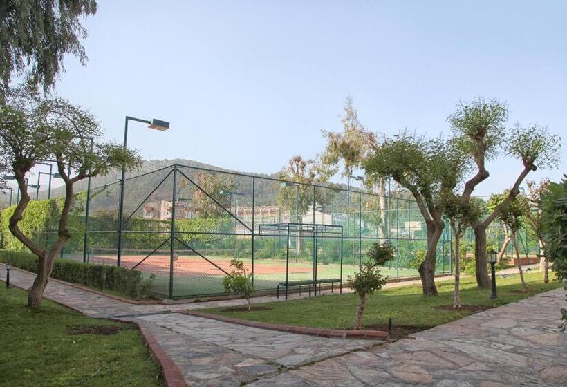 リゾートホテル Queen S Park Le Jardin