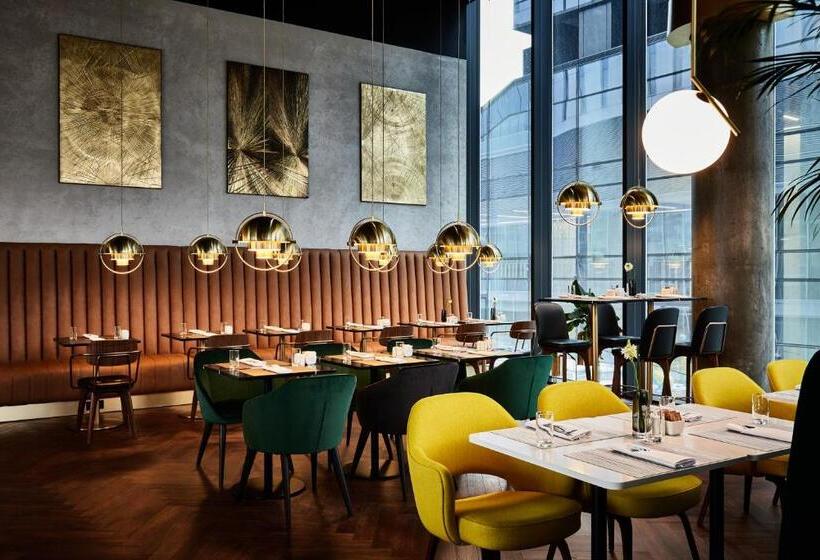 Crowne Plaza Warsaw The Hub, an IHG hotel