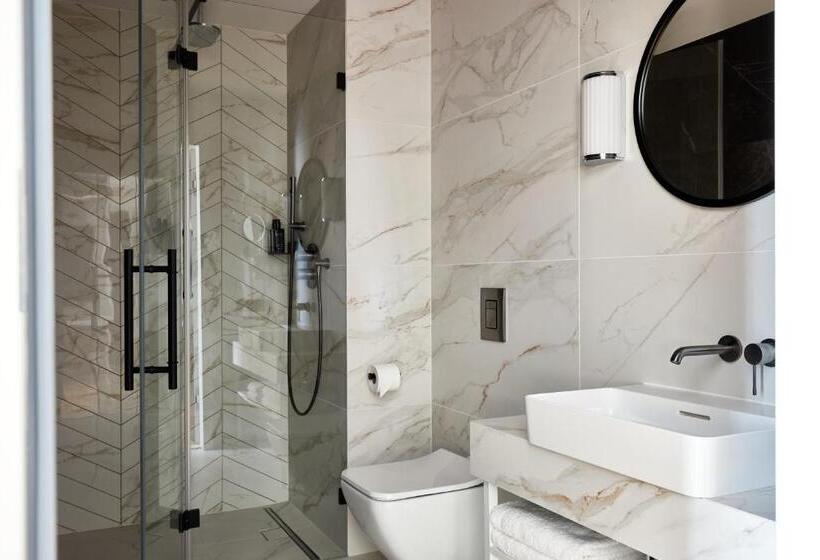 Crowne Plaza Warsaw The Hub, an IHG hotel