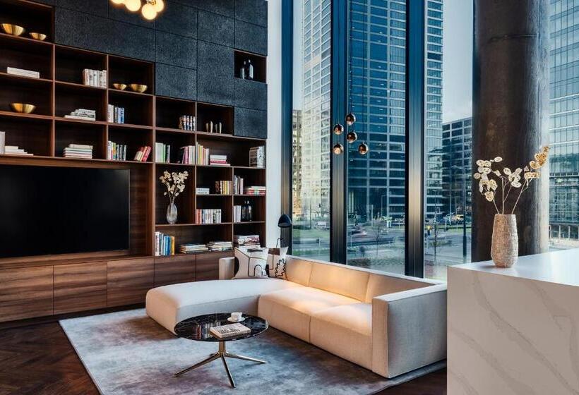 Crowne Plaza Warsaw The Hub, an IHG hotel