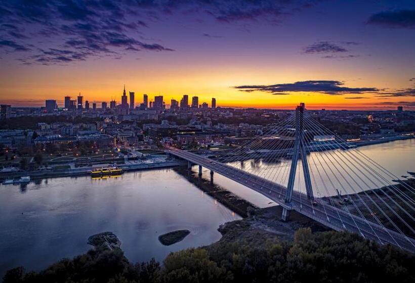 Crowne Plaza Warsaw The Hub, an IHG hotel