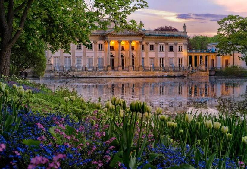 Crowne Plaza Warsaw The Hub, an IHG hotel