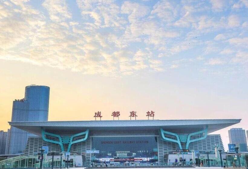 호텔 7days Premium Chengdu East Railway Station Subway Station Branch