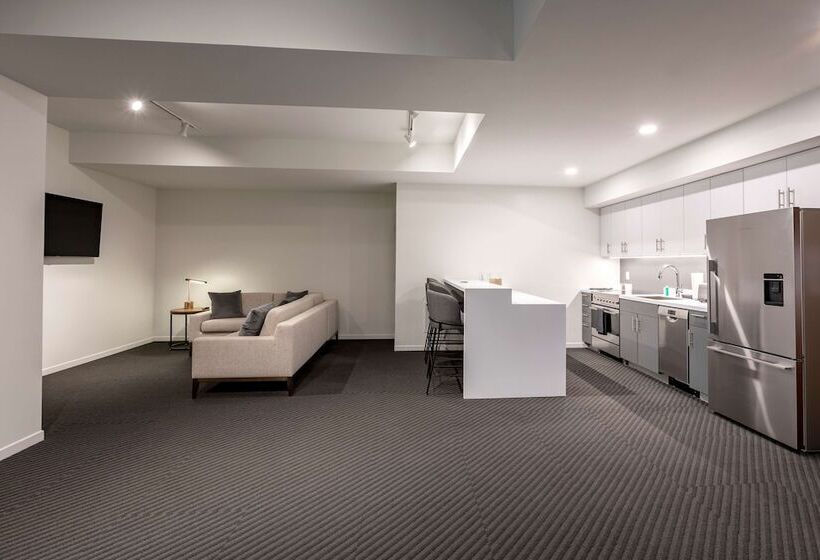 Отель Chauncey Iowa City, Tapestry Collection By Hilton