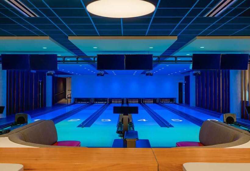 Отель Chauncey Iowa City, Tapestry Collection By Hilton