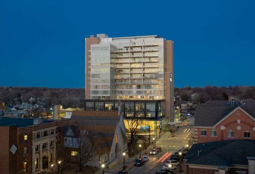 Отель Chauncey Iowa City, Tapestry Collection By Hilton