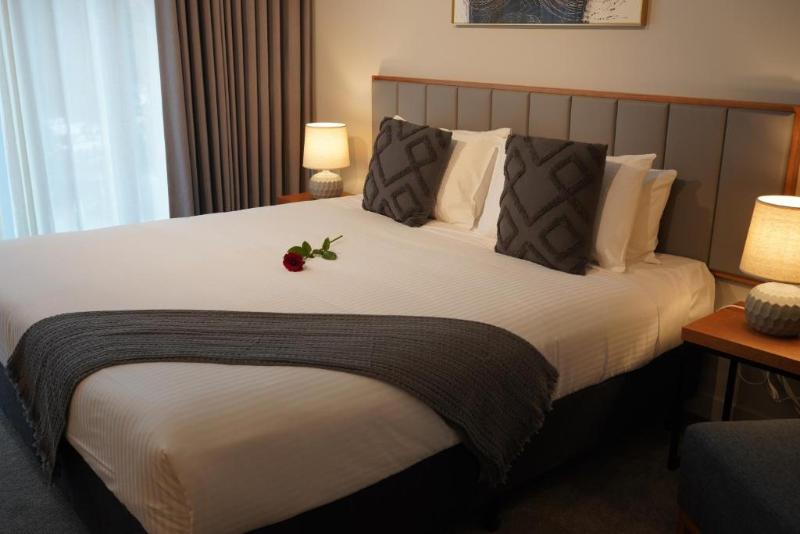 فندق City Edge South Melbourne Apartment