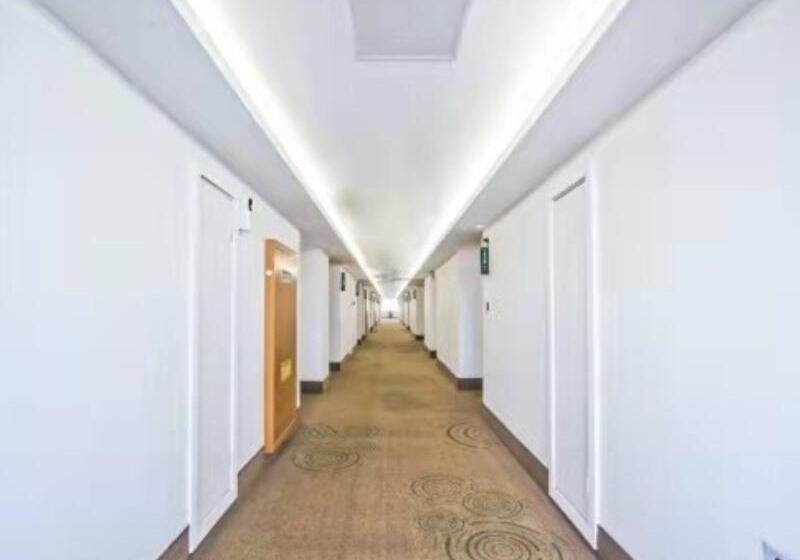 ホテル Greentree Inn Tongxiang Chongfuzhen World Fur Center Branch