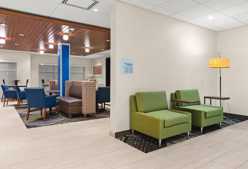 Отель Holiday Inn Express & Suites Suisun City, An Ihg