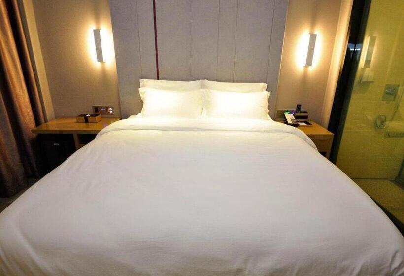 Lavande Hotel Jinan Quancheng Road Baotu Spring Branch