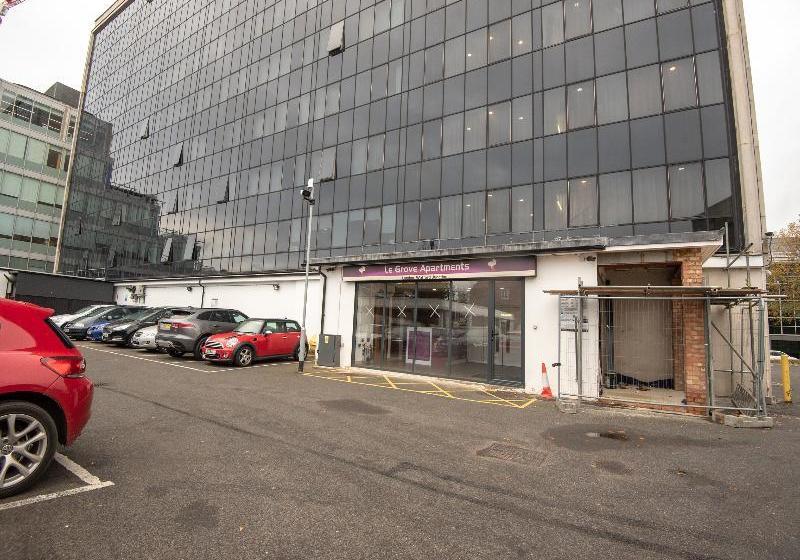 ホテル Le Grove Apartments By Oyo Rooms