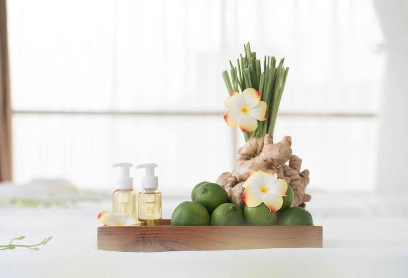 Lemore Hotel Nha Trang