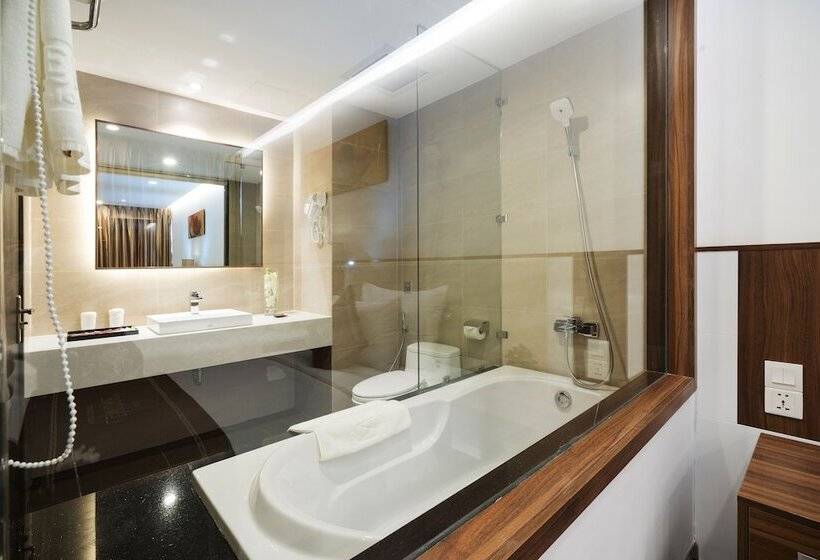 Lemore Hotel Nha Trang