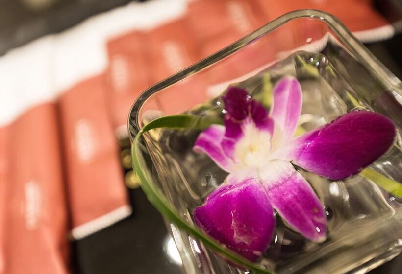 Lemore Hotel Nha Trang