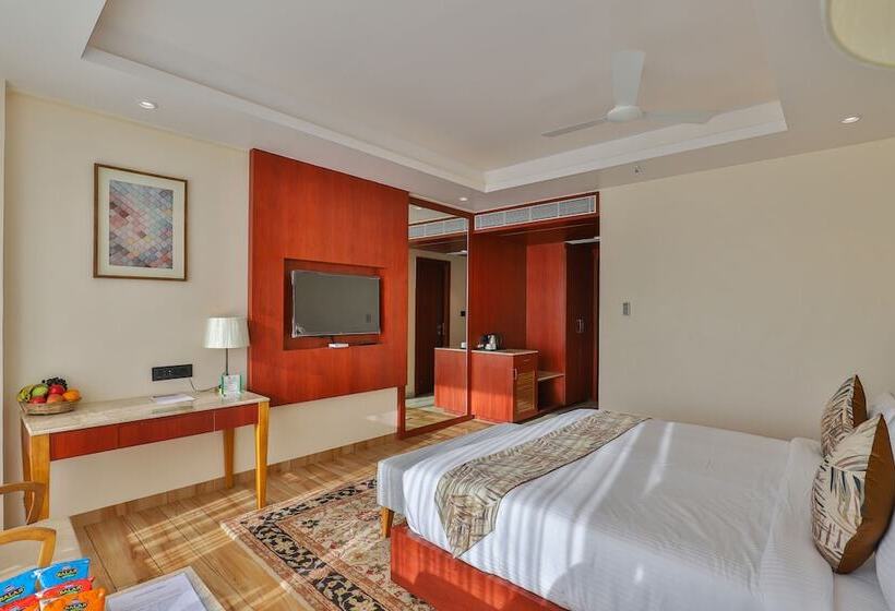 Otel The Square Somnath