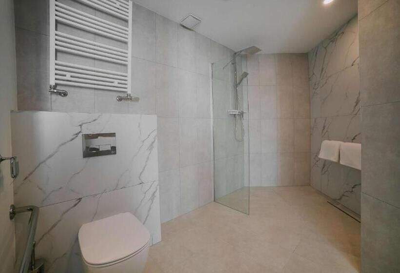 B&b Hotel Warsaw East