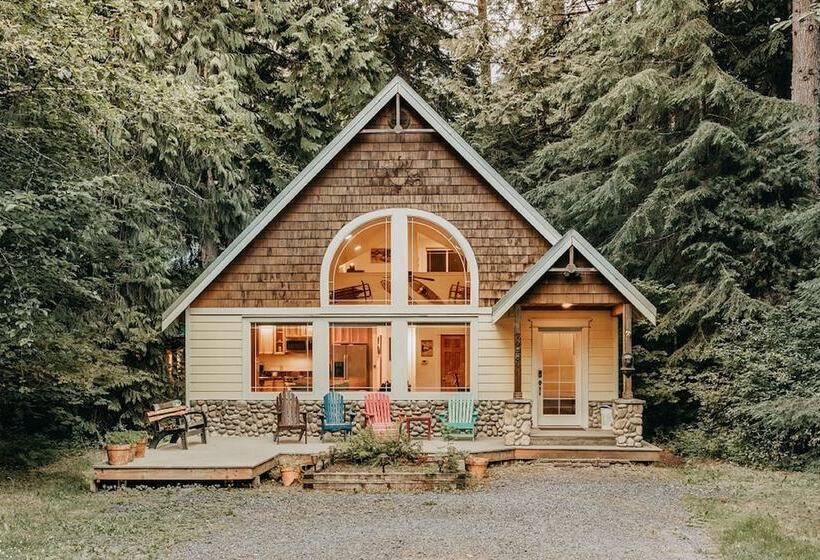 01sl Hot Tub Pets Ok Bbq Wifi   Sleeps 8