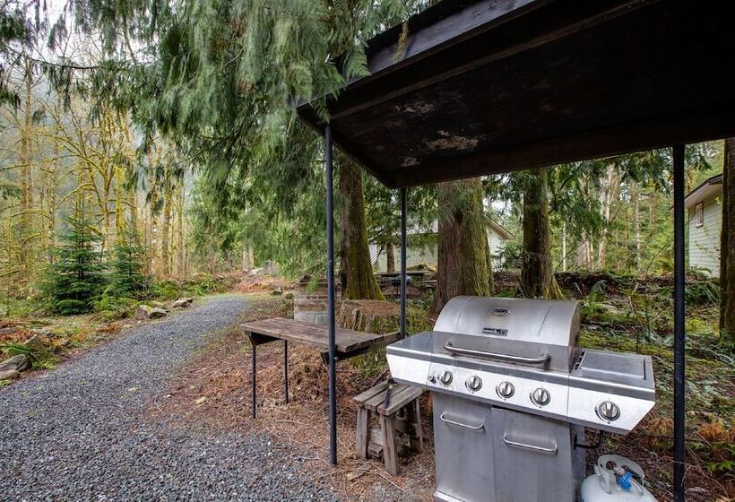 03mbh   Wifi  Pets Ok   Sleeps 26