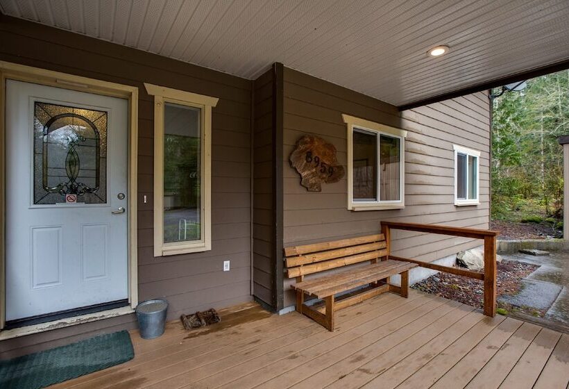 03mbh   Wifi  Pets Ok   Sleeps 26