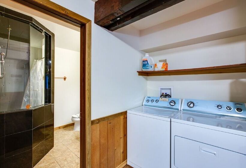 03mbh   Wifi  Pets Ok   Sleeps 26