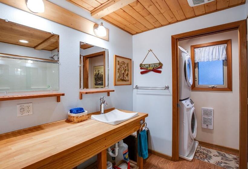 04sl   Hot Tub   Bbq   Pets Ok   Sleeps 5