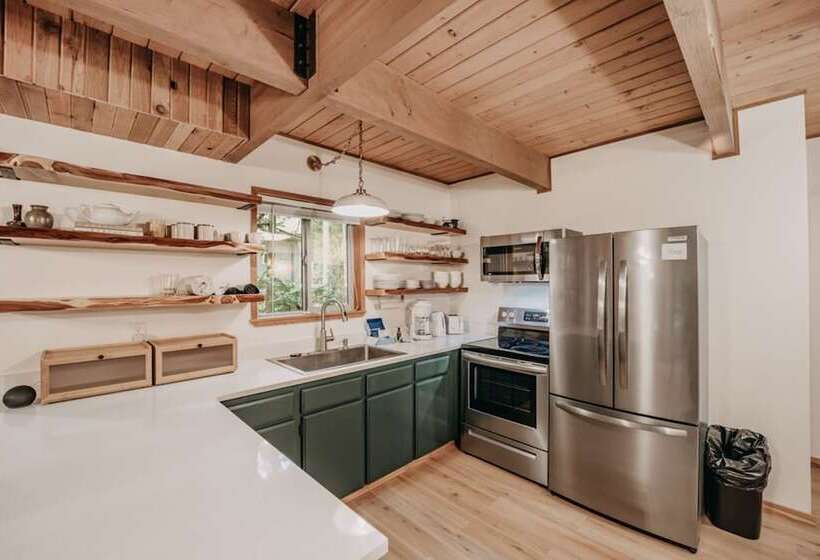 27gs   Bbq   Pets Ok   Wifi   Sleeps 8